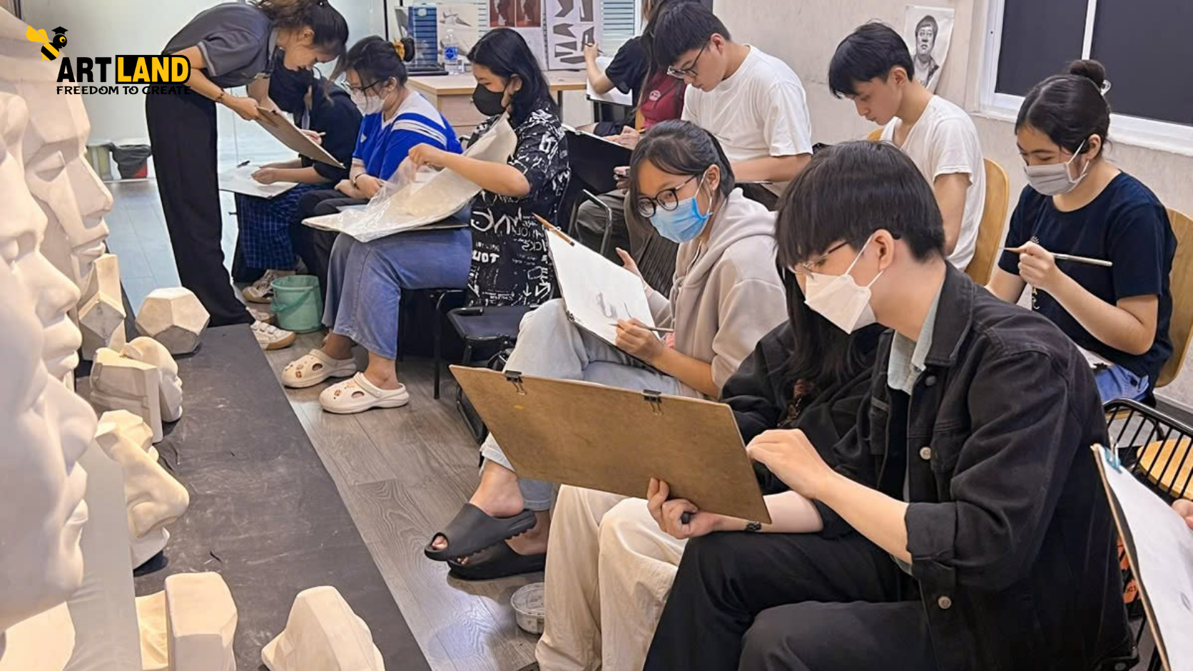 ưu điểm và hạn chế của khóa vẽ dài hạn